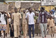 N’Zérékoré: l’Association guinéenne des Aveugles dans la rue