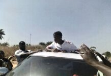 N’Zérékoré : Moriba Kourouma, footballeur international accueilli en fanfare