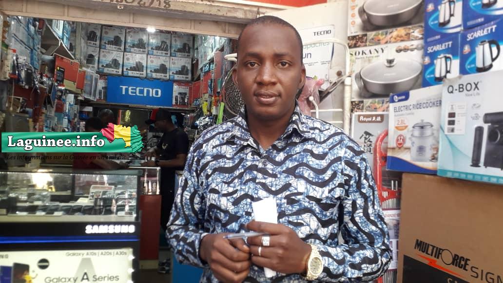 Mamadou Doulnè Barry, un vendeur en ligne