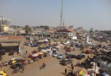 Explosion à Kaloum : Une semaine après le drame, les citoyens s’expriment Drame à Kaloum, les citoyens s'expriment