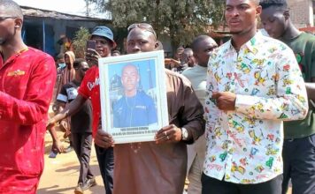 Décès du journaliste Bafodé : Le dernier hommage émouvant de la population de Fria