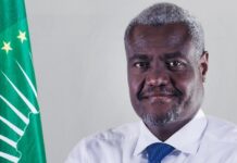 Tensions au Sénégal : L’Union Africaine demande à Macky Sall d’organiser l’élection dans…