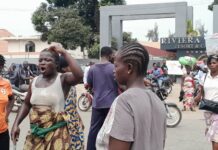 Grogne à Kaloum : Voici la vraie cause de la colère des femmes sinistrées