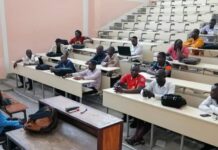 Engagement à la Fonction publique: les enseignants homologues accusent les autorités de l’université Gamal de vouloir les remplacer…