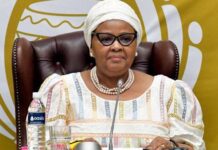 Afrique du Sud : accusée de corruption, la présidente de l’Assemblée démissionne