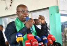 Glissement de la transition en Guinée : Comment la société civile et partis d’opposition compte-t-ils contraindre la junte au pouvoir ?