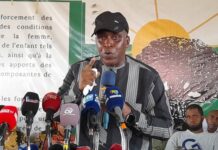 Dr Fodé Oussou à propos de l’entourage de Doumbouya : « Ce sont les mêmes qui ont induit le pauvre Dadis et président Alpha Condé en erreurs »