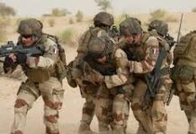 Paris nie la présence de bases militaires françaises au Bénin et en Côte d’Ivoire