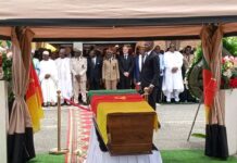 Le Cameroun rend hommage à son fils Issa Hayatou, ancien président de la CAF