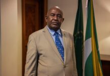 Comores : le président Assoumani victime d’une attaque au couteau
