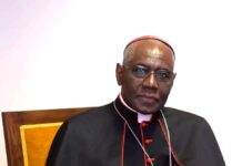 Pourquoi le Guinéen Robert Sarah pourrait être le premier pape noir?