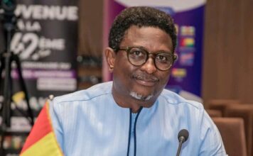 « Nous ne sommes pas un ministère qui exclut » : Alpha Bacar brise le silence sur l’empoignade entre une élève et son encadrant