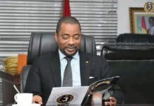 Le bonheur, sans les autres et contre tous, est un leurre, un malheur ! (Tibou Kamara )