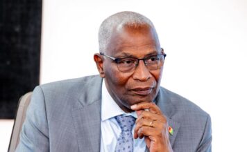 Crise de liquidité en Guinée : le Premier ministre appelle à un sursaut collectif