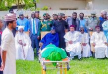 Nigeria : l’ancien président Muhammadu Buhari inhumé à Daura, sa ville natale