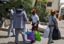 Grâce royale de Mohammed VI: les supporters sénégalais détenus au Maroc après la CAN rentrent à Dakar