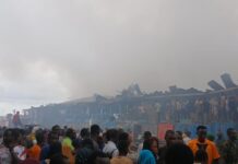 Incendie du grand marché de N’Zérékoré : Abdoulaye Yéro Baldé appelle à des mesures durables de sécurisation des marchés