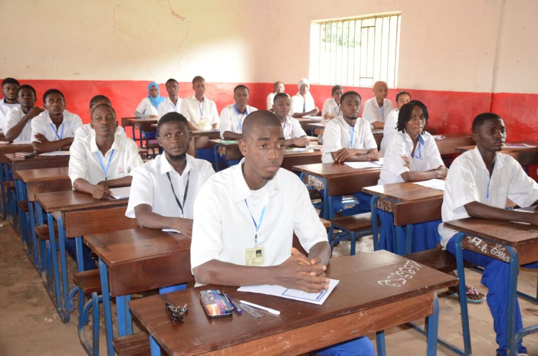 BAC 2026 : un candidat invite ses pairs à la discipline et à la sérénité